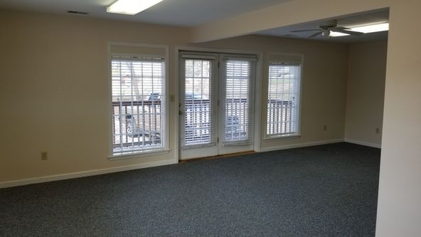 1670 Middle Creek Rd, Sevierville, TN 37862